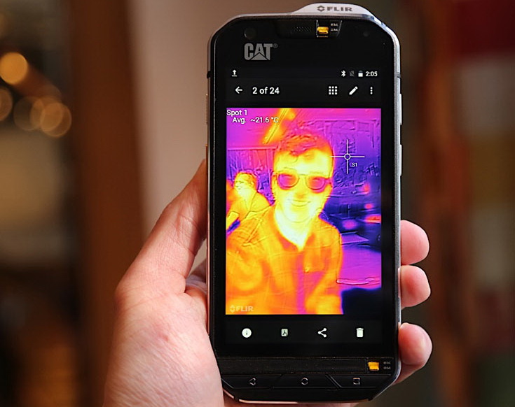 Смартфон Cat S60 со встроенным тепловизором FLIR