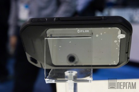 FLIR C2 на стенде компании FLIR
