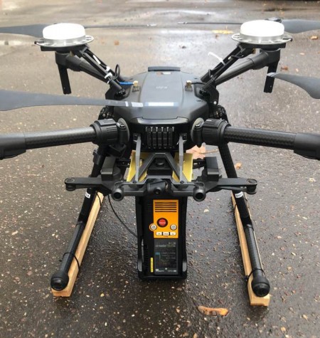 Дрон с детектором метана