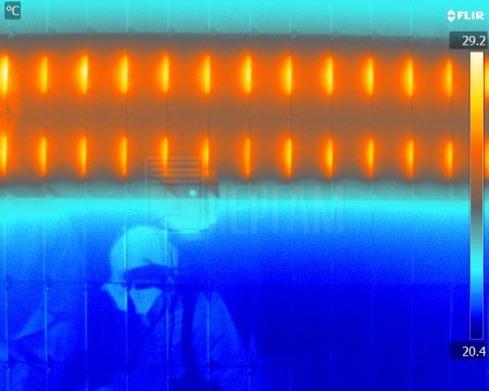 Стыки солнечных батарей для космического корабля