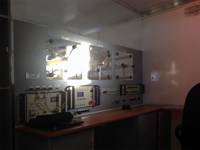 Интерьер электротехнической лаборатории ПЕРГАМ ЭТЛ-35К