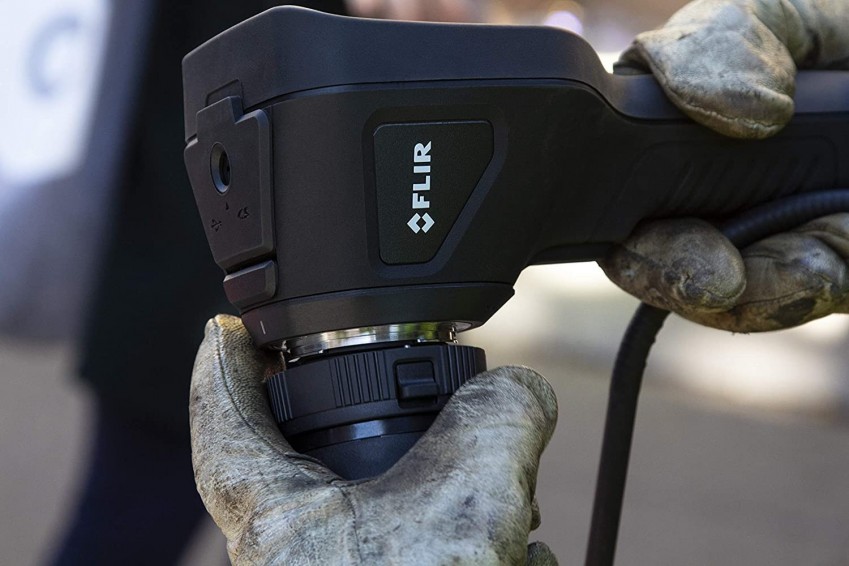 У видеоскопа FLIR VS290-32 сменный наконечник